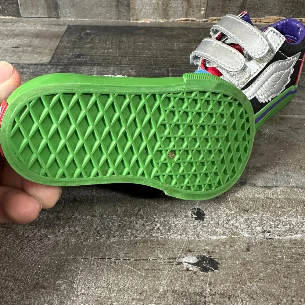 VANS x Marvel Avengers‎ Captain America Toddler Sneakers Size 4